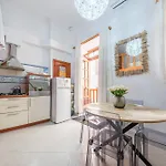 아파트 Cafio's House